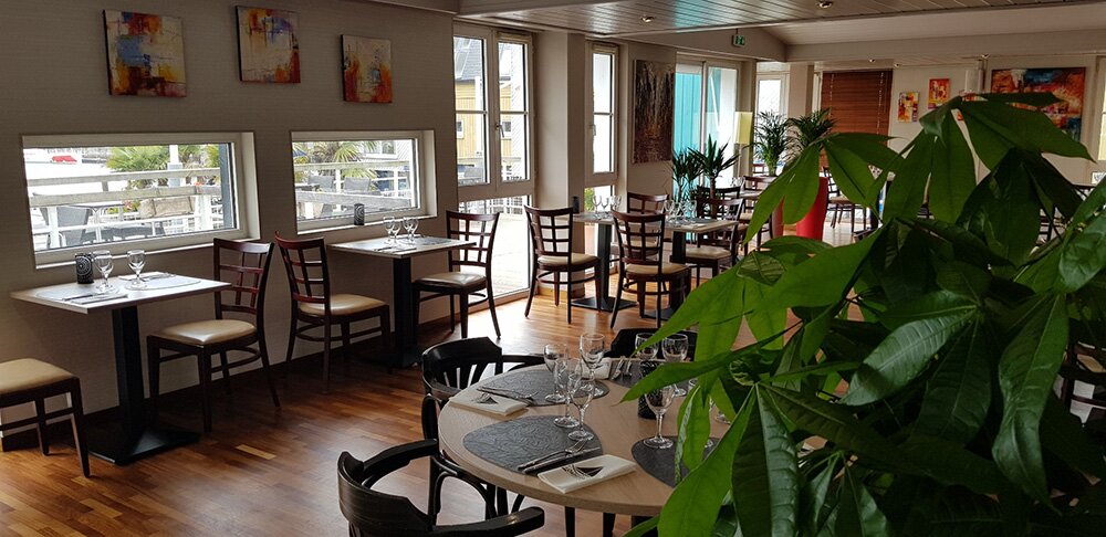 Le Gaburon réception de groupe au restaurant sur le port du Gabut à La Rochelle.